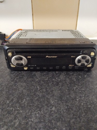 Pioneer car radio player - cd,