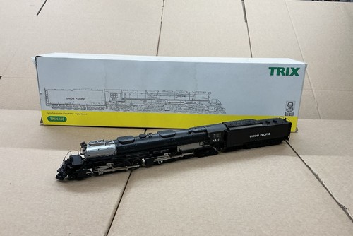 Trix scale steam locomotive - trix,