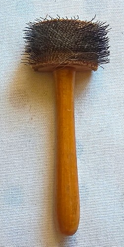 Vintage small wooden flick - vintage,