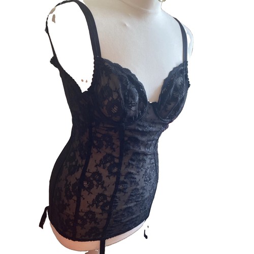 Black size laced - 6-8,