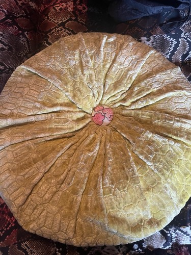 Designers guild round - round, yellow