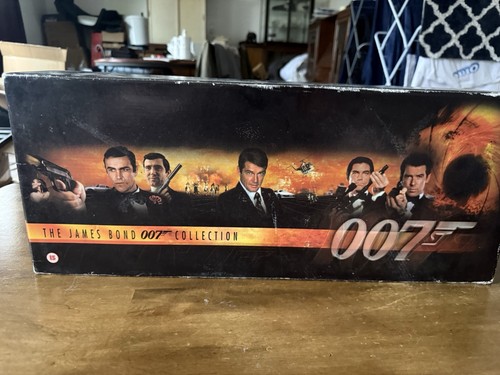 The james bond - 007, collection