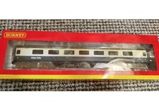 Hornby R4614A BR INTERCITY MK2E OPEN FIRST COACH, NEW
