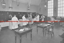 F002107 Hair dressing class for men at the Bromley Non Residential Training Cent