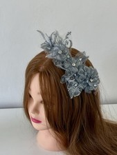 fascinator wedding guest mother of bride hairpiece headband comb clasp hat