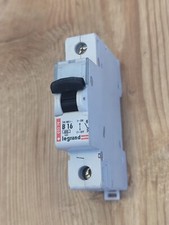 Legrand 03270 B 16 Single Pole
