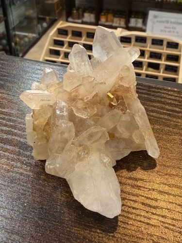 Clear quartz crystal cluster - clear,