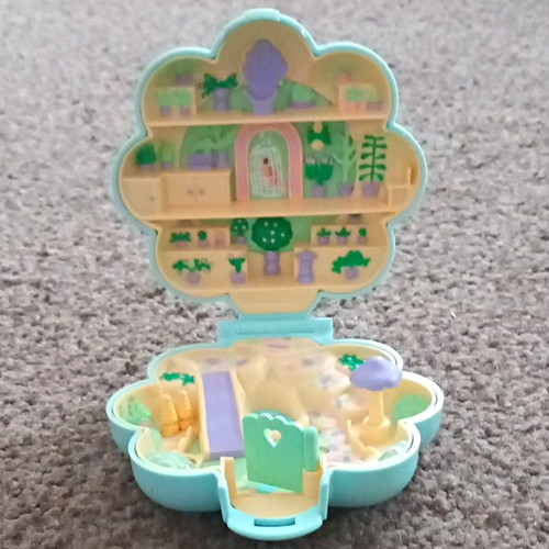 Vintage polly pocket - polly, 'midge's