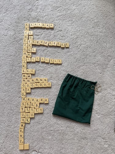 Scrabble deluxe board game - deluxe,