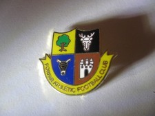 RARE OLD FORFAR ATHLETIC FOOTBALL CLUB (33) ENAMEL BROOCH PIN BADGE