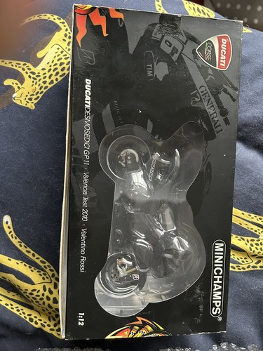 Minichamps ducati desmosedici - ducati,