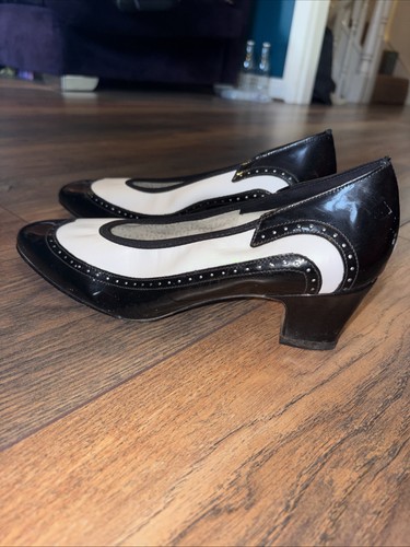 Vintage two tone - two,