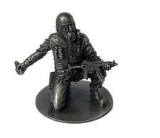 Pewter SAS CRW Kneeling Figure HK MP5 + Stun Grenade (Circa 1980) CL Miniatures