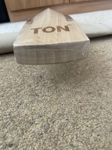 Cricket bat 9 - 2.9.9, oz