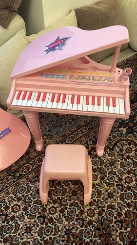 Pretty pink toy grand - pink,