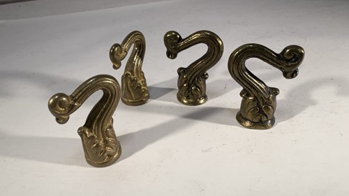 Lot fancy cast brass - 4,