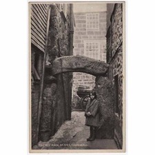 ST IVES Cornwall Girl at the