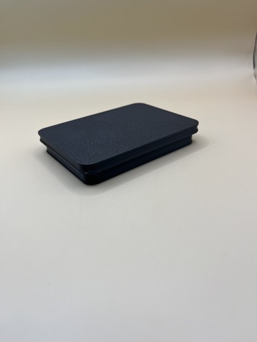 Slim plastic tobacco tin with - tobacco,