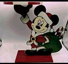 Santa Mickey Mouse Serving