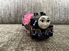 Mattel Gullane 2017 Thomas Tank Engine Battery Operated Hyper Glow Ashima