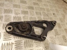 Yamaha XJ750 Midnight Maxim 1983 Right Hand Pillion Footrest Hanger 