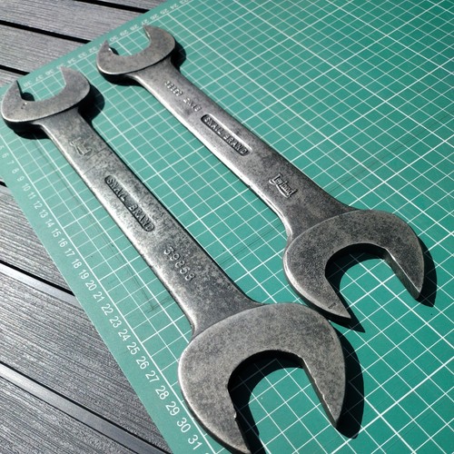 Snail brand leyland spanners - leyland,