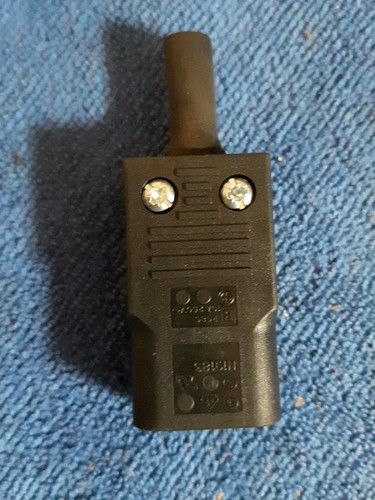 Bulgin px0686 iec c14 - iec, power