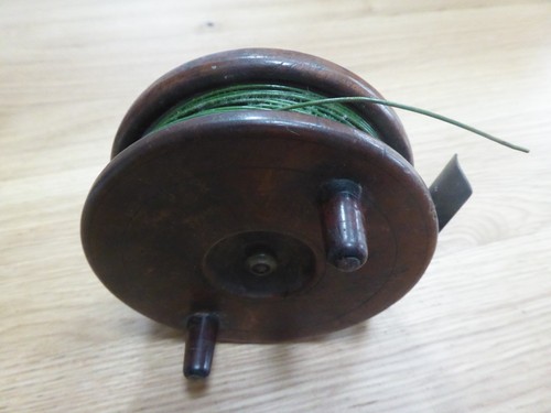 Vintage wooden centrepin - vintage, 4"