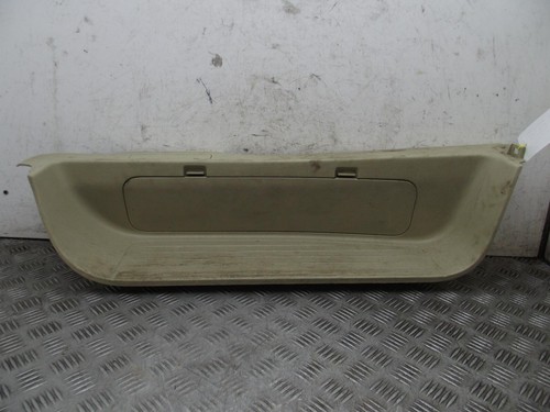 Nissan elgrand right - nissan,
