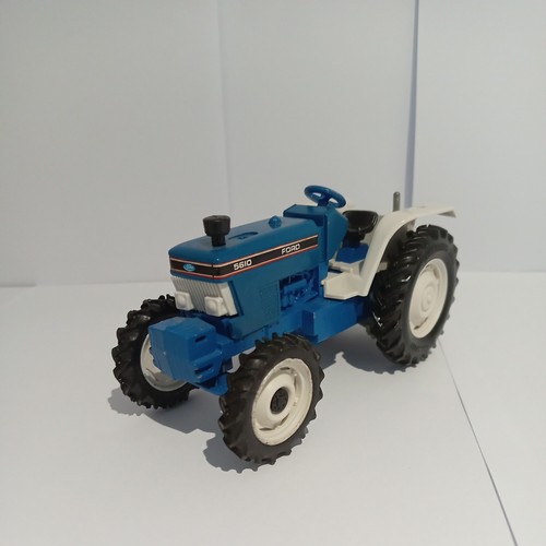 Britains farm scale ford - 1:32,
