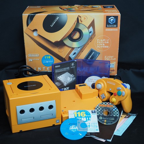 Nintendo gamecube console - nintendo,