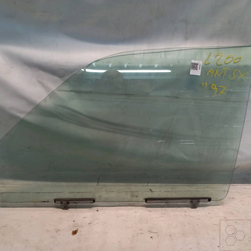 Front window mitsubishi - lh,