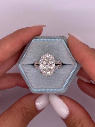 5ct oval cut lab - 5.5ct, created