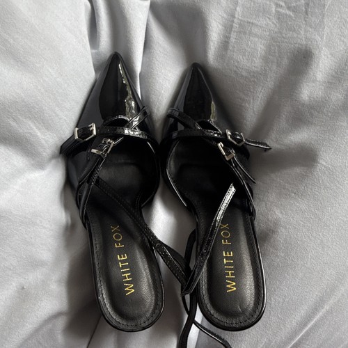White fox black patent leather - black,