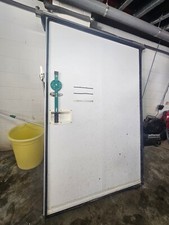 Kingspan 100mm pir Chiller/Freezer Commercial Door (1500x2700mm) Right Hand Hung