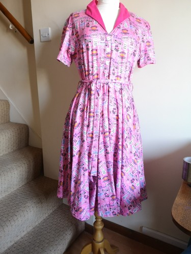 Carolina dress room - room, pink