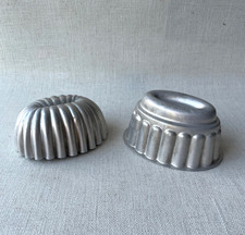 2 x  Vintage Jelly Moulds Oval