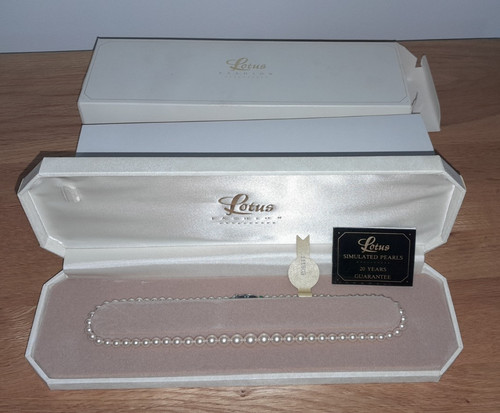 New boxed vintage set - of, lotus