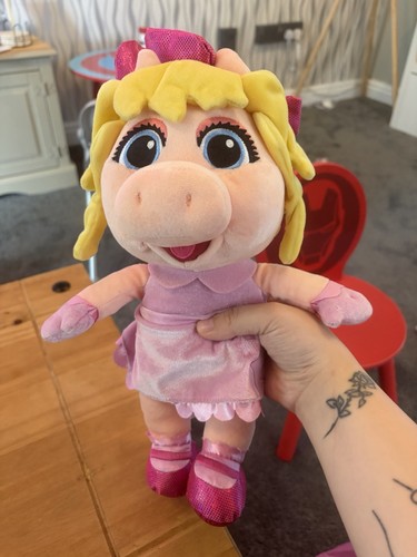 Disney store miss piggy - disney,