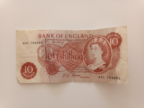 Ten shilling bank note - ten,