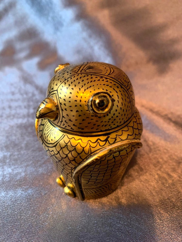 Gold coloured owl vintage - coloured,