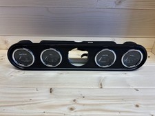 Jaguar XJ6 Series 1 Centre