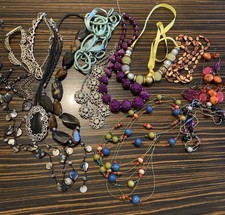 14 Necklaces Vintage Bundle