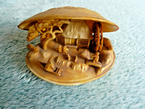 Vintage celluloid clam shell - vintage,