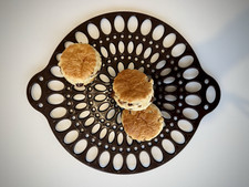 Retro 1970’s Cake Cooling Rack/Divider Vintage Brown Plastic Made In England