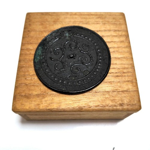Japanese bronze mirror - japanese,