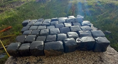 Reclaimed granite cobbles - reclaimed,