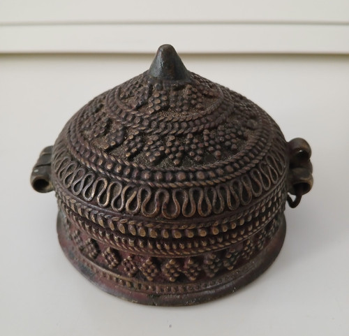 Antique 19thc bronze - bronze, betel