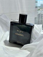 Chanel bleu de - -,