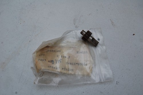 Suzuki k10 speedo pinion nos - suzuki,